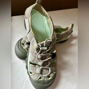 Keen Newport H2 women's water sandals, in mint green size 10